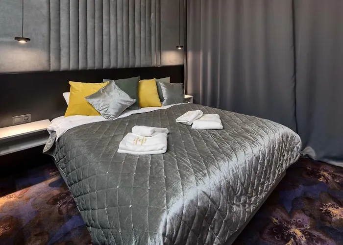 Deluxe Apartment
